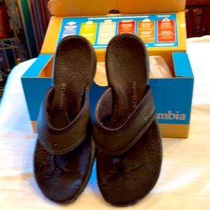 Columbia Flip Flops w/box. Size 9.  Like new.